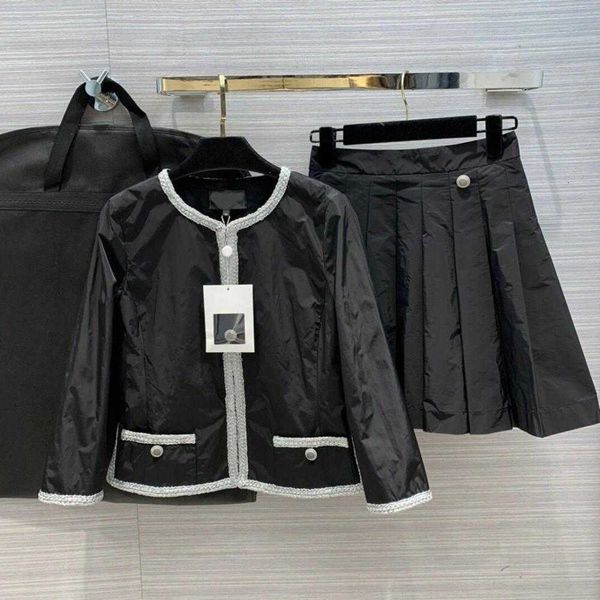 

two piece dress ladies skirt early spring high-end 2 piece set women's suit o-neck short jacket with mini pleated runway design sweet g, White