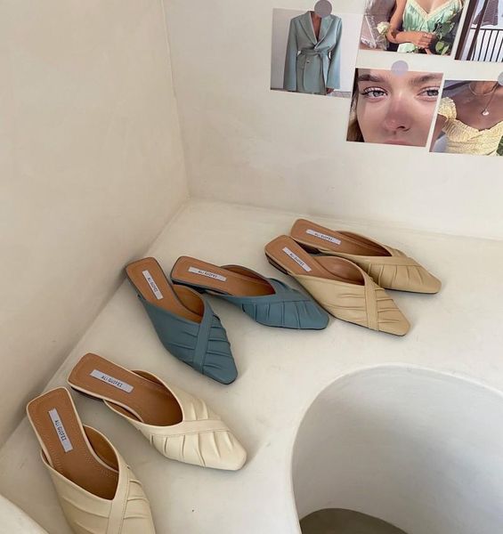 

dxfan elegant solid pleated women mules vintage square toe outdoor slippers women summer flat slides flip flops shoes, Black