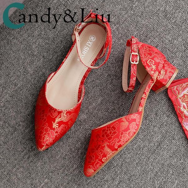 

wedding shoes women's 2021 new thick heel buckle pregnant women's traditional wedding dress red embroidered bridal shoes, Black