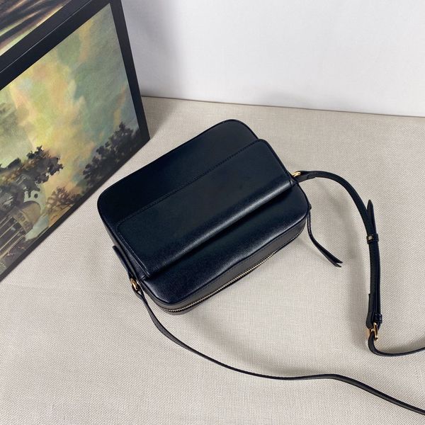 

rectangular version black cool bag men and women messenger cross-body bags pure color simple casual style handbag high-quality leather pouch