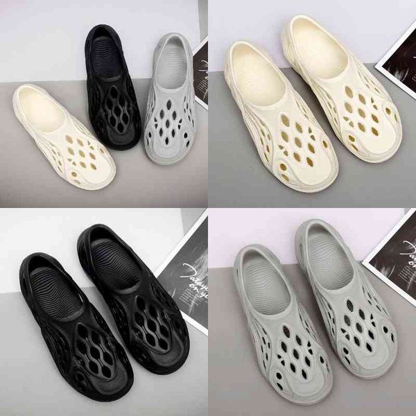 

summer new home fashion sandals on flat outdoor hole shoes solid color entertainment flip flops cozy casual slippers 80% off outlet online s, Black