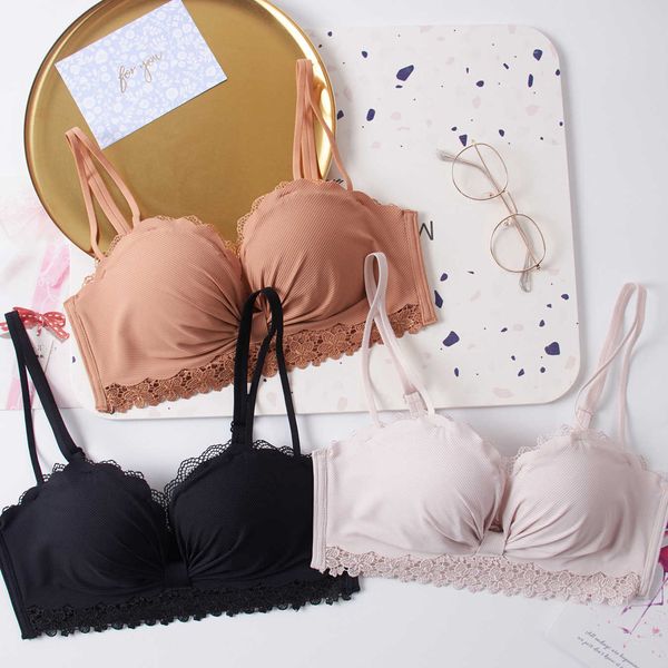 

new style lace bra no mark steel ring small chest gathered up to hold girls underwear, Red;black