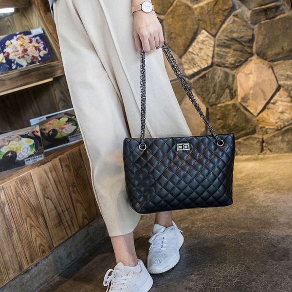 

fashion women's 2021 new fashion foreign style handbag versatile single shoulder messenger large capacity rhombic chain bag