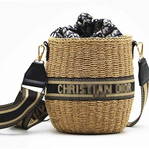 

d europe 2021 new women's bucket hand woven straw bag messenger zly bags zly