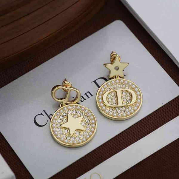 

light dijia earrings family fashion female luxury d designer jewelry cd letter pearl gold disc temperament star diamond, Red;brown