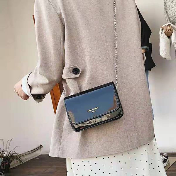 

2021 ladies fashion trend shoulderdesigner small bag brand8945618