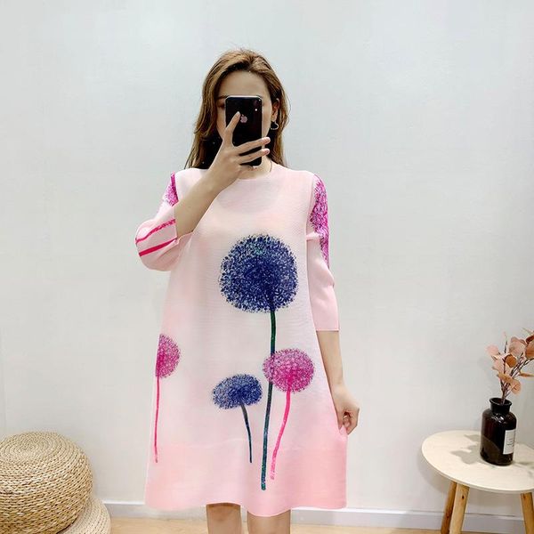 

casual dresses 2021 spring dress loose size women's round neck 3 / 4 sleeve pleated, Black;gray