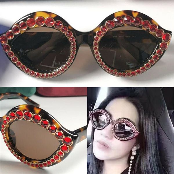 

new fashion sunglasses 0045s popular avant-garde style charming lips shape with diamonds frame uv400 protection eyewear, White;black