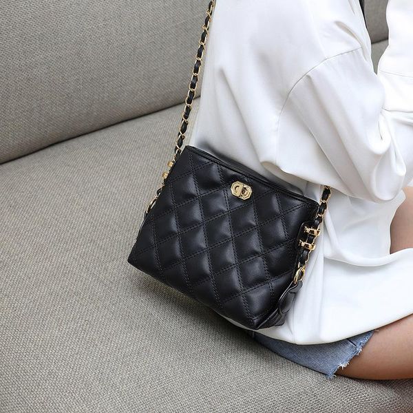 

shoulder bags stylish leather cross-body bag with chain bag, and armpit