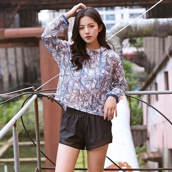 

new women's 3pcs/set print floral yoga sets 3 pieces mesh hooded shirt bra shorts suit breathable running fitness gym clothing, White;red