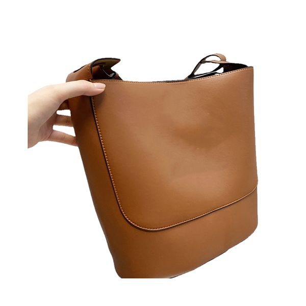 

2021 fashion shoulder drawstring bucket bags totes letter floral genuine leather luxury famous designer plain brown open pocket multifunctio