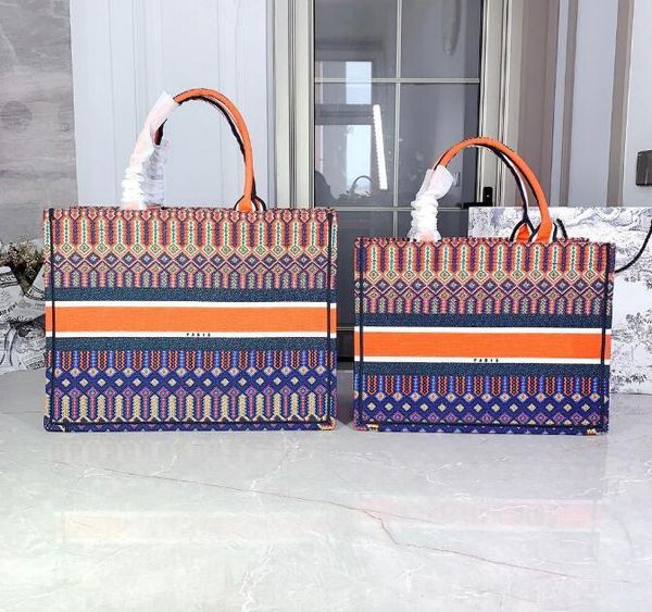 

designer oblique motif tote handbags classic colorful book dio totes bag luxurys designers womens handbag embroidered large embroidery canva