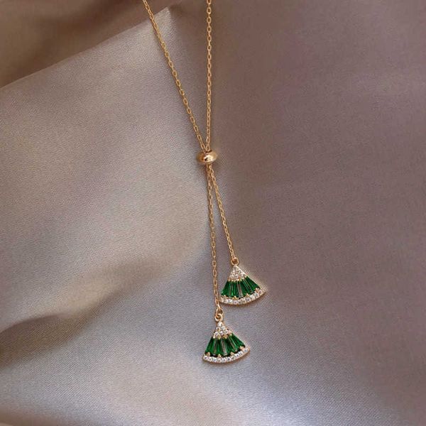 

women's fashion jewelry, white green crystal pendant necklace, neck trumpet, geometry, original, special discount, Silver