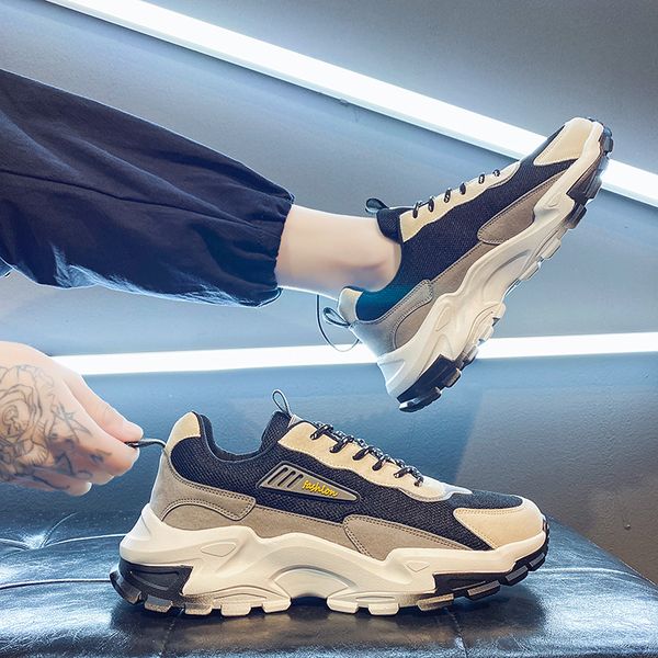 

2021 designer running shoes for men white green black beige fashion mens trainers outdoor sports sneakers size 39-44 wk, White;red