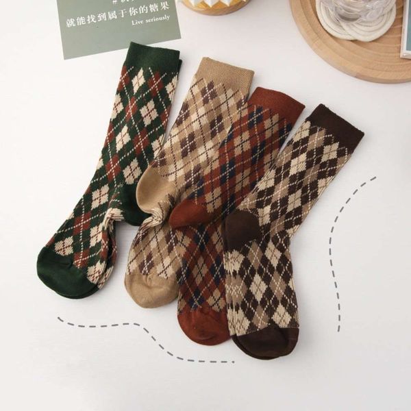 

miss double needle way socks women's trendy tube style sub pile, Black;white