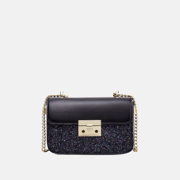 

fashion new fashion one shoulder messenger bag in spring and summer of 2021