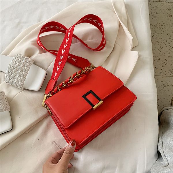 

chain bag and summer foreign women's spring messenger single 2021 cross-border trade female new fashion trendy shoulder rvsmg