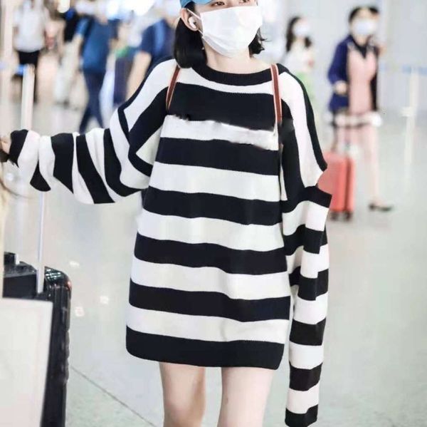 

2021 autumn new casual fashion off shoulder round neck sweater women b071902, White