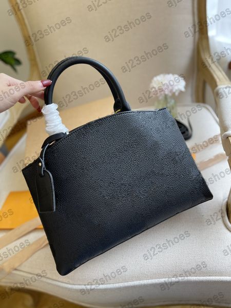 Все чернозернистые кожаные дизайнерские сумки с тиснеными монограммами и цветами - идеально подходит для бизнеса и покупок (Petit Palais M58913)