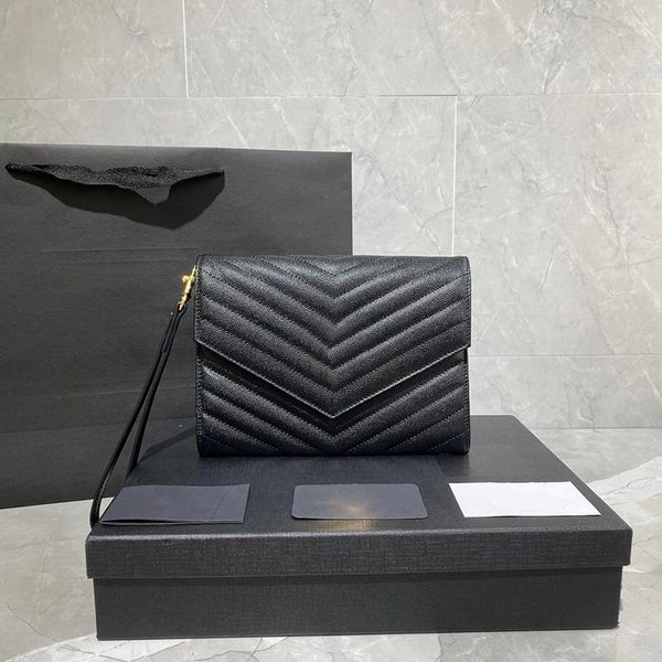 

caviar bag flat pocket detachable wristband within the grosgrain necessaries for going out caviar leather bag mini shoulder bag