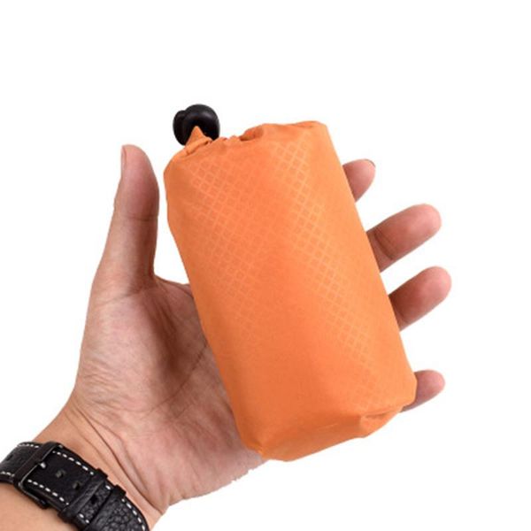 

outdoor camping nylon pocket picnic mat waterproof and convenient folding lawn beach mat moisture pad