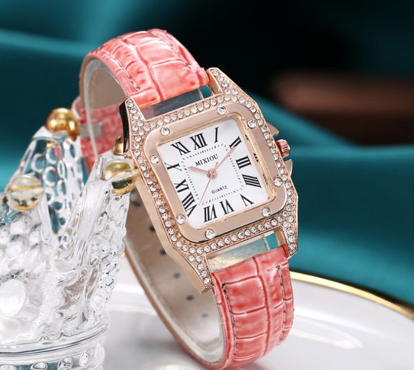 Mixiou 2021 Kristal Elmas Square Akıllı Kadınlar İzle Renkli Deri Kayış 30mm Dial Quartz Ladies Bilekleri Saatler Doğrudan Satışlar