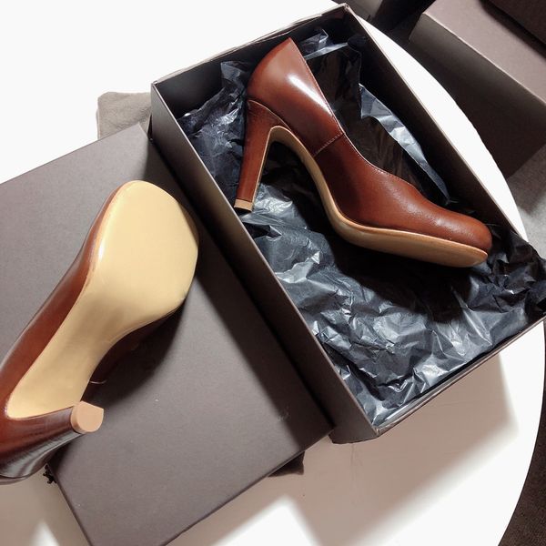 

2021 new casual women luxury slip-on designer sandals genuine leather high heels sandal fashion shoes size euro 35-40 popular ladies must ha, Black