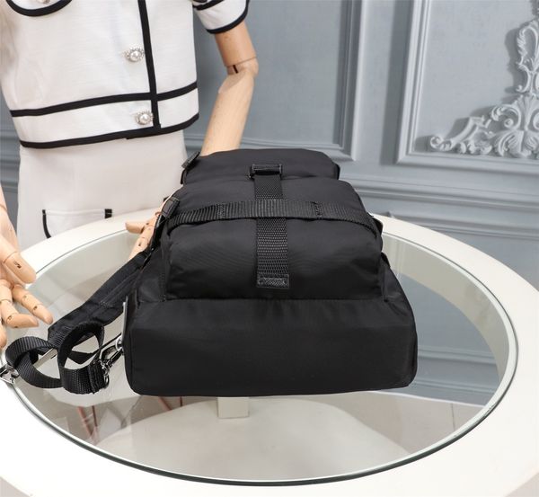 

design handbag sling men backpack casual outdoor messenger men's sports chest bag fashion