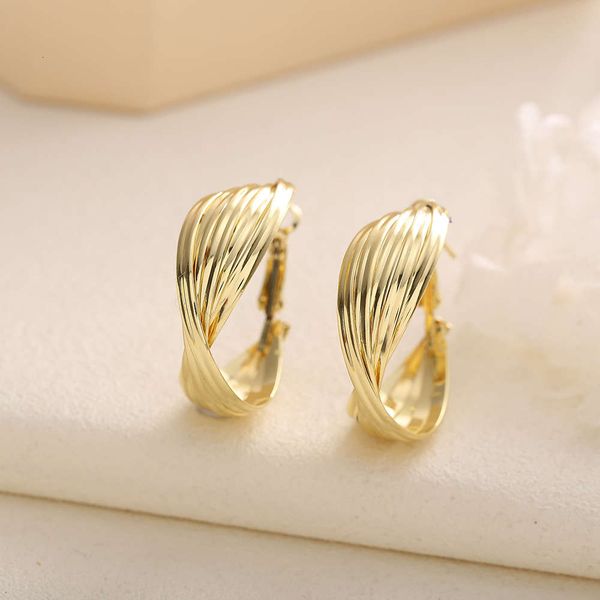 

simple hip earrings personalized creative round female