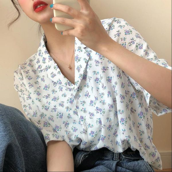 

2021 new chic floral short sleeve shirts blouses women summer small fresh v neck loose shirt woman casual blusa, White