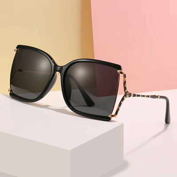 

2021 nini same female metal leg snake pattern polarized large frame thin sunglass, White;black