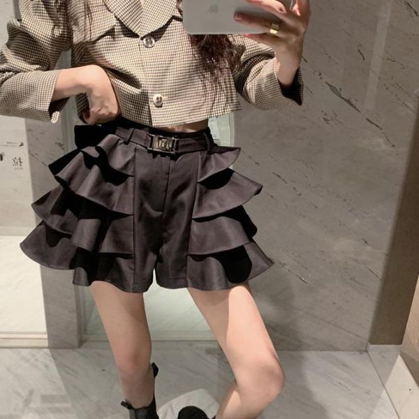

women's shorts 2021 spring and autumn niche design sense retro dark style sweet college thin puffy pleated a-line skirt pantalones de m, White;black