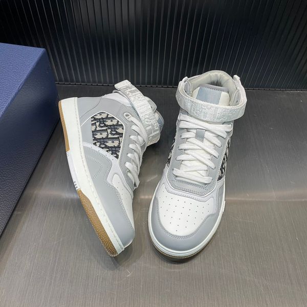 

new arrival luxury designer shoes fashion trend shoes couple genuine leather lace up platform size 35-44 sneakers white black casual shoes