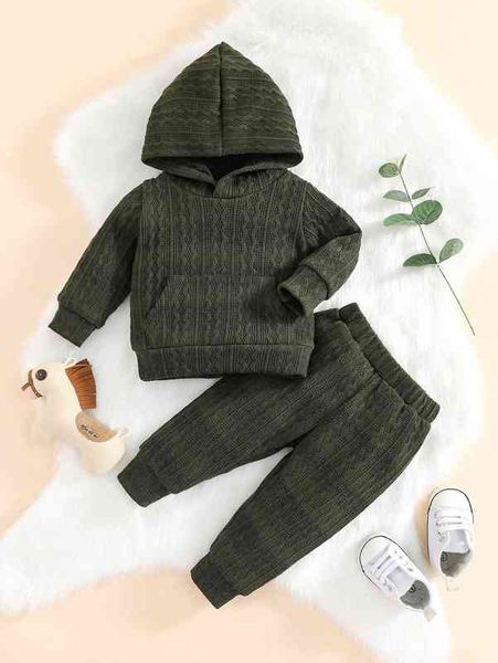 

baby kangaroo pocket cable textured hoodie & sweatpants she, White
