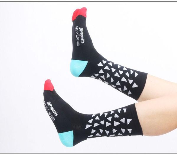 

men and women outdoor sports cycling socks wear and deodorant sport nylon socks quality summer bicycle long tube qtw028, Black