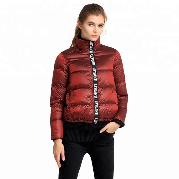 

odm new fashion winter clothing feather women coat customized down coat manufacturer, Black