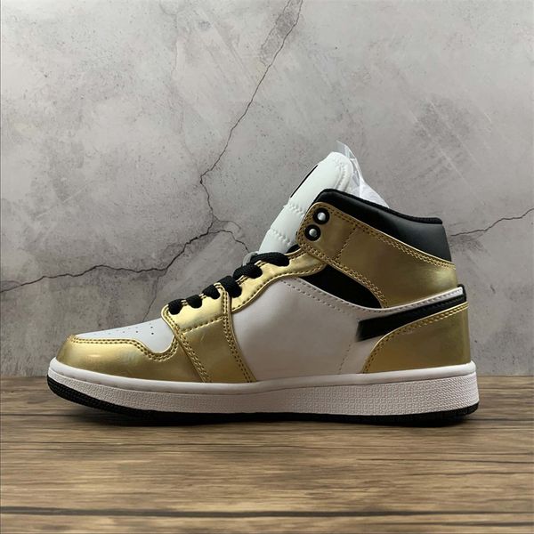 

jumpman 1 mid metallic gold basketball shoes mens women 1s white black designer sports sneakers size with
