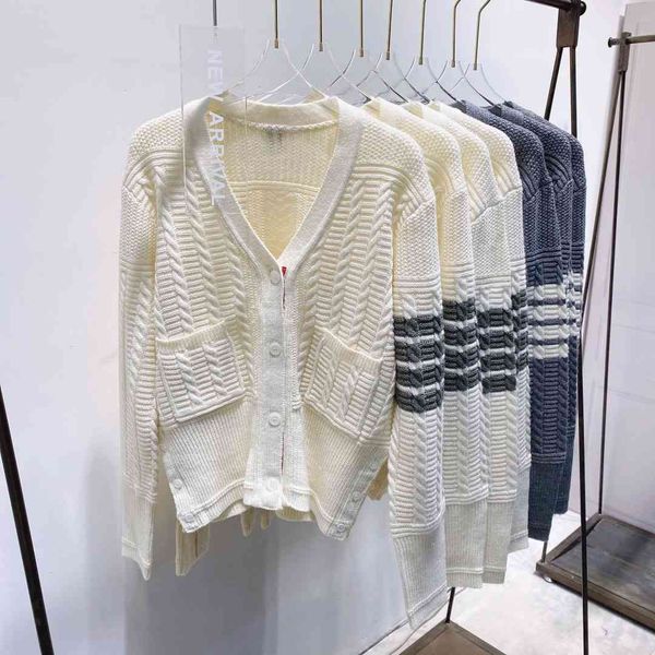 

1419tb jiaohua cardigan thick needle autumn winter new korean loose v-neck college style jacket women's couple, White