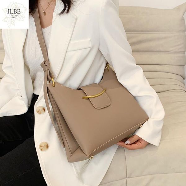 

cross body vintage small messenger bucket bag designer women 2021 shoulder handbags luxury pu leather casual crossbody women's handbag