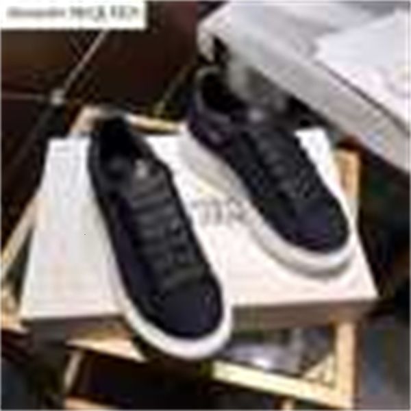 

shoes designer luxury brand women and men sneakers loafers boots moccasins buckles lace-ups dress qtdu