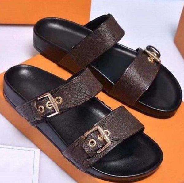 

2021 designer leather womens slippers bom dia flat mule 1a3r5m cool effortlessly stylish slides 2 straps with adjusted gold buckles women su, Black