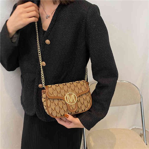 

2022 latest models handbag wholesale women's autumn korean red foreign style one shoulder saddle