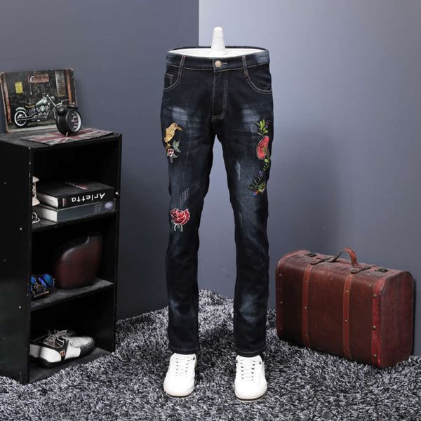 

2019 spring and autumn new personalized embroidery jeans men's straight tube loose trousers embroidered bird flower tide, Blue