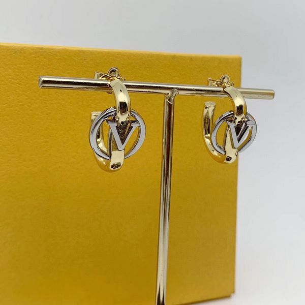 

europe america fashion all kinds of style earring lady womens gold/silver-color metal engraved v initials flower pearl 18k gold hoop stud ea, Golden;silver
