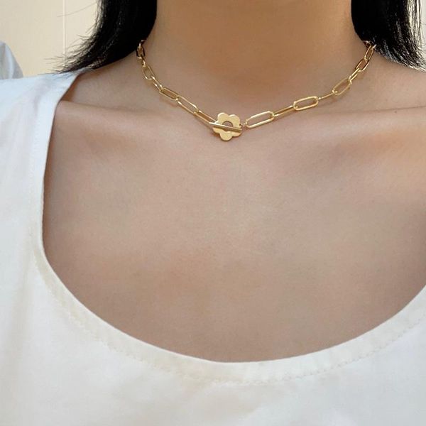 

Small Flower Big Chain Necklaces Beaded Natural Freshwater Pearl Necklaces for Women Toggle Clasp Love Heart, Golden;silver