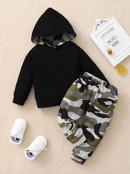 

baby boy letter graphic hoodie & camo print sweatpants she, White