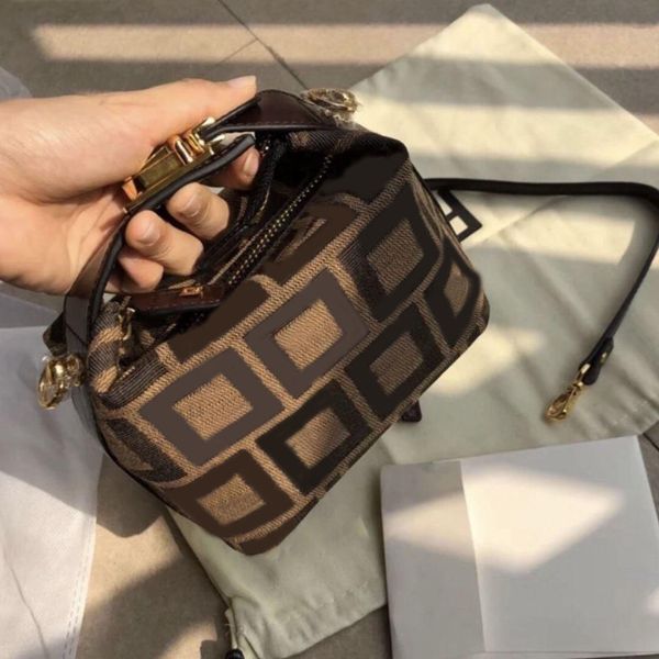 

designer luxury handbags purses women shoulder bag genuine leather with houndstooth fabric crossbodybag saddle handbag high quality