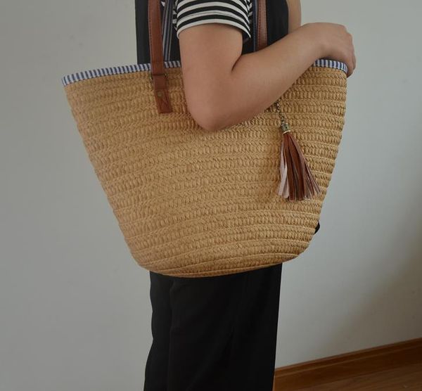 

new simple tassel straw woven bag large capacity european and american tide one-shoulder portable female bag travel vacation beach bag