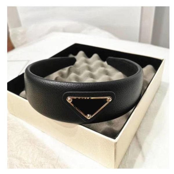 

2021 luxury designer headbands hair bands for women girl brand elastic headband sports fitness cross elastic lint sumptuos retro triangle, Silver