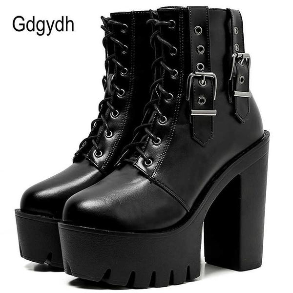 Gdgydh Primavera Outono Botas de tornozelo preto para mulheres Nightclub sapatos de salto alto sapatos góticos fivela cinto coreano grosso com botas curtas Y0914